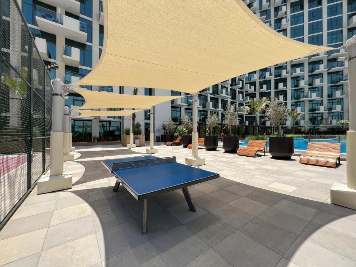 Ferienwohnung Cozy & Convenient 1Br Haven In Al Jaddaf Dubai Exterior foto