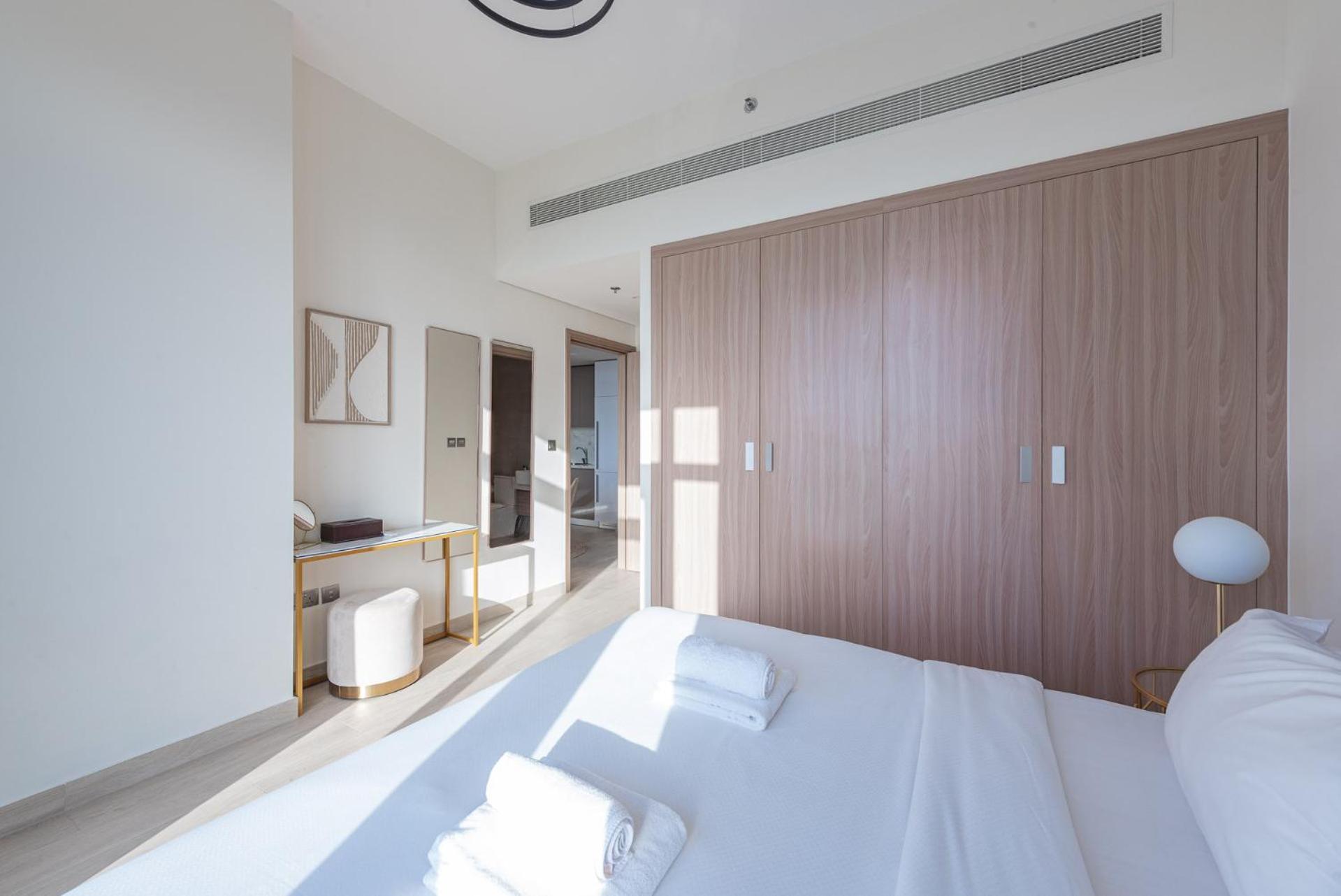 Ferienwohnung Cozy & Convenient 1Br Haven In Al Jaddaf Dubai Exterior foto